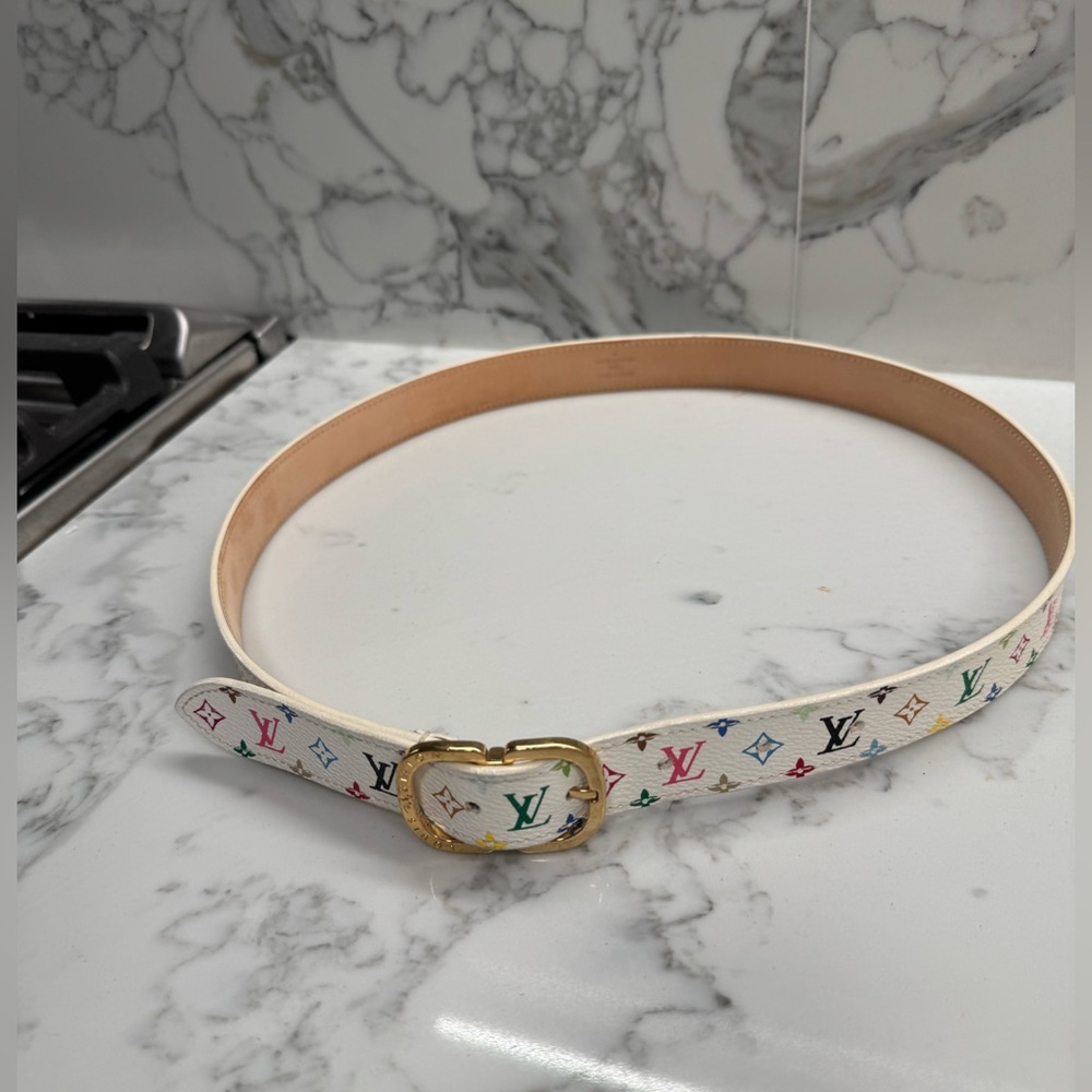 Louis Vuitton murakami belt size 80